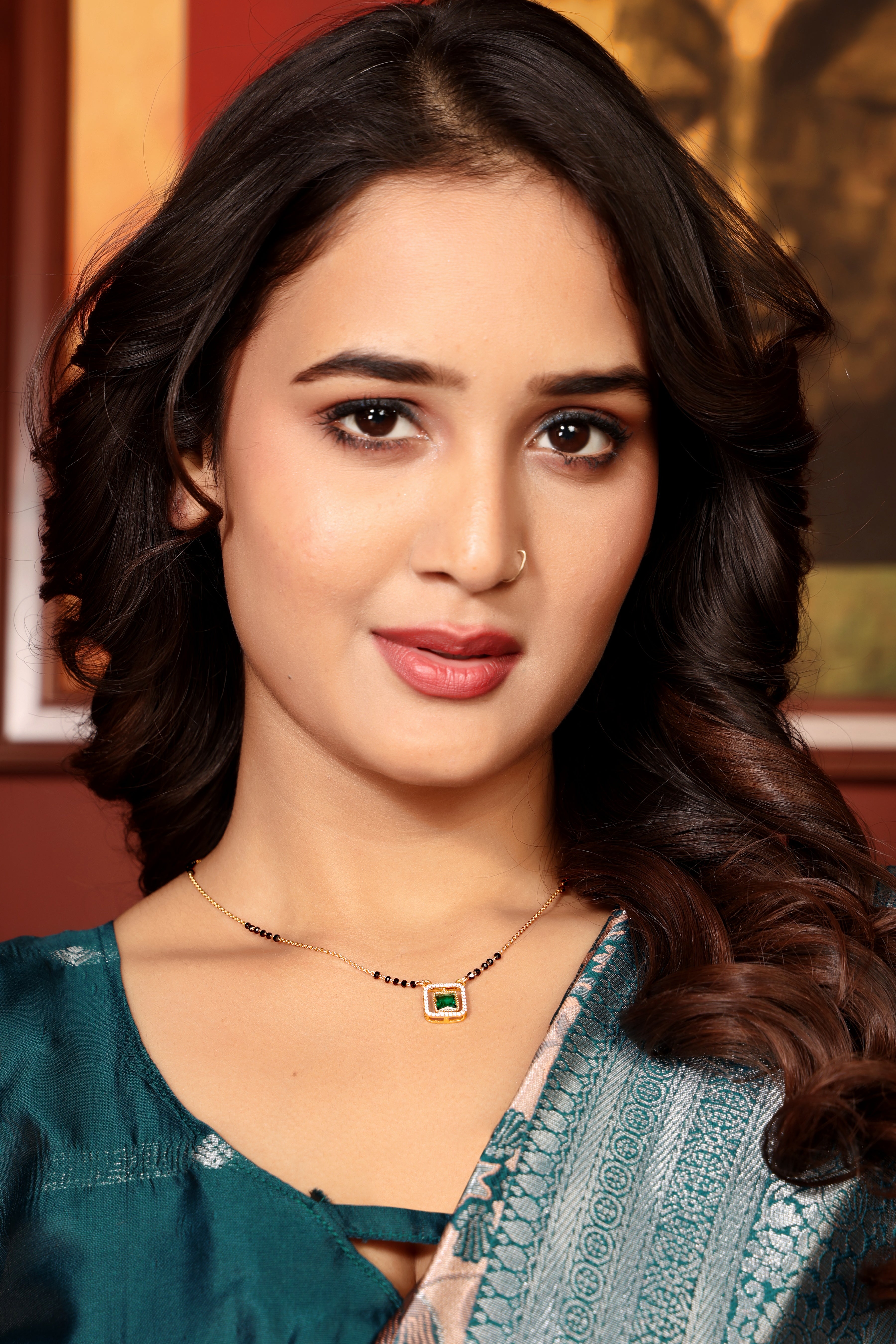 Aarvi Emerald Square Mangalsutra – Minimal Gold-Plated Daily Wear by Nivora Jewel