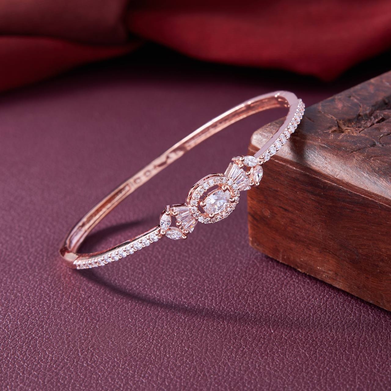Rose Gold Oval Halo CZ Bangle – Luxury Party & Wedding Bracelet by Nivora Jewel